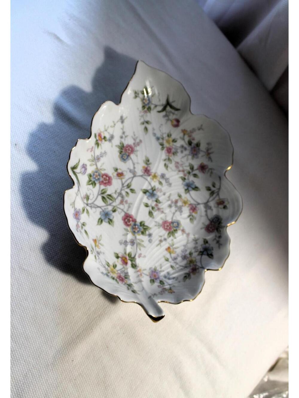 Vintage Andrea by Sadek Corona Large Leaf Tray, Pastel Floral on White